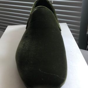 Vince new with tags comes with dust bags